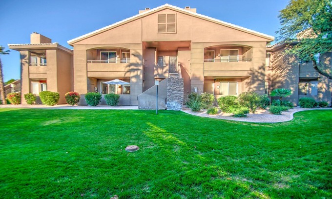 Paradise Valley Village Copropriété | Luxury condo in North Scottsdale, Kierland