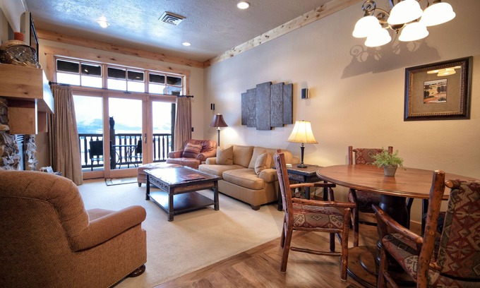 Victor Copropriété | Sunset Facing Palisades Condo - 4 personnes