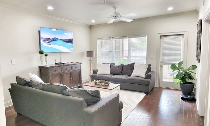 Tuscaloosa Copropriété | Luxury Condo, located within walking distance of Bryant-Denny Stadium