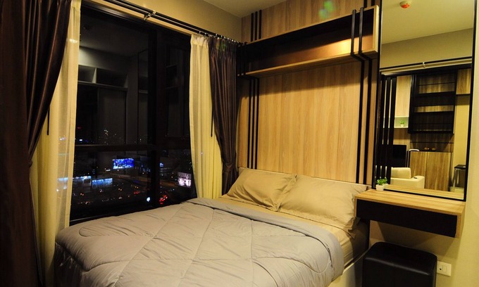 Rama 9 Copropriété | condo de luxe avec piscine, à 5 min WiFi MRT gratuit