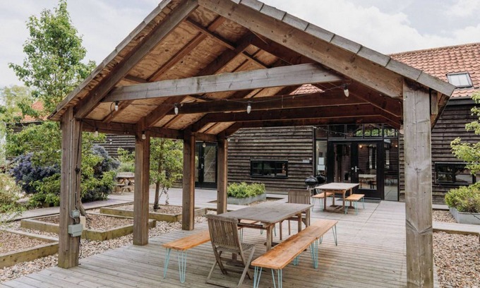 Burnham-on-Crouch Maison | Luxury Converted Barn in a beautiful rural location