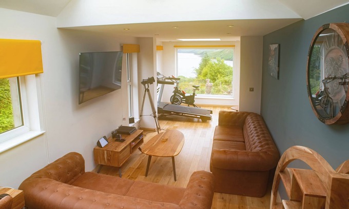 Carbost Maison | Luxury Cottage With Stunning Views by Fairy Pools!