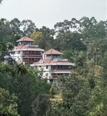 Anachal Maison | Luxury cottages with beautiful mountain view