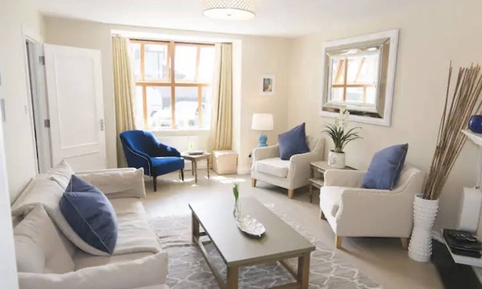Dingle Maison | Luxury Dingle Home close to town center, 4 bedrooms