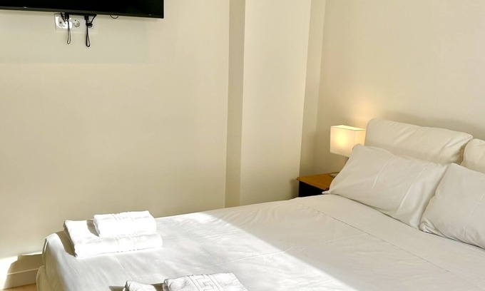 Rejas Appartement | Luxury Duplex Duplex Feria de Madrid 6 people 200