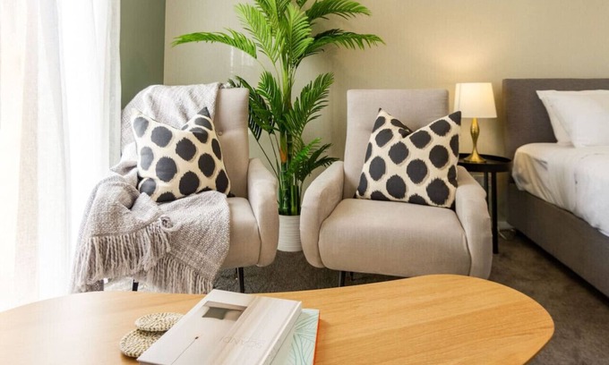 Papanui Maison | Luxury Escape for 2, Single Level Studio, Papanui