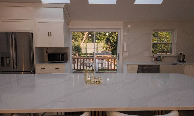 Salem Maison | Luxury Family Home with Private Yard in Salem- parking included