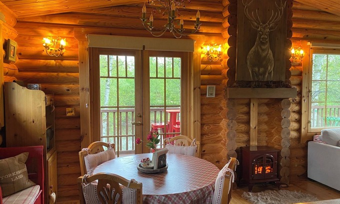 Norwich Cabine | Luxury Fishing Lodge - Fat Rascals Retreat