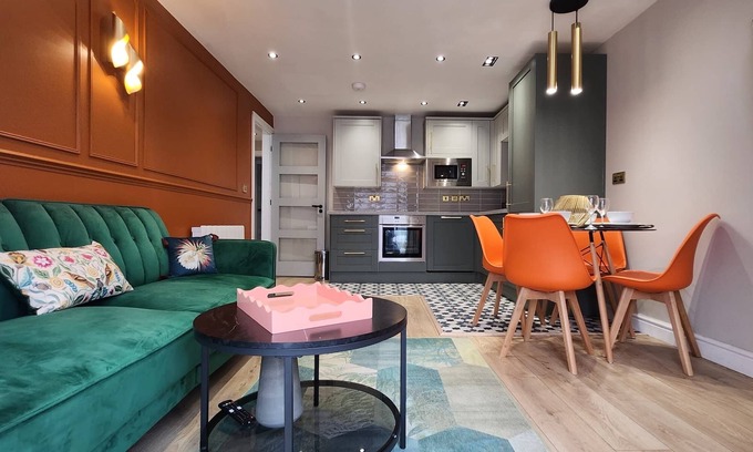 Newbury Park Appartement | *Luxury Flat near London Tube St in Ilford Sleeps 5 - Free Parking* Wifi/Netflix
