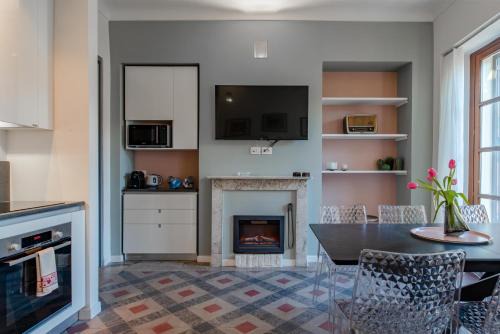 Historic Centre Appartement | Luxury For Groups & Families in city center