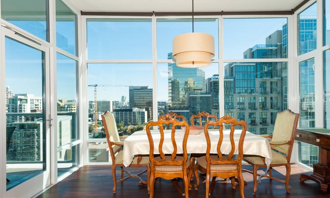 Downtown San Diego Copropriété | Meublé de luxe 2B / 2BA, vue imprenable, gratte-ciel Premier Little Italy