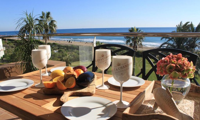Gava Appartement | LUXURY GAVA BEACHFRONT APARTMENT BARCELONA