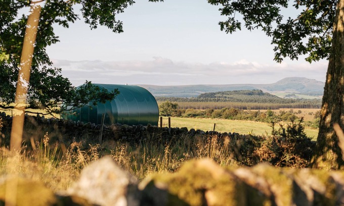 Ascog Hôtel | Luxury glamping pods with stunning views of the Scottish Highlands.