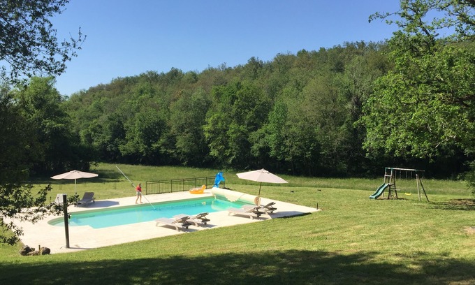 Brantome-en-Perigord Villa | Vacances luxueuses à Brantôme. Villa avec piscine sur domaine de 13 hectares