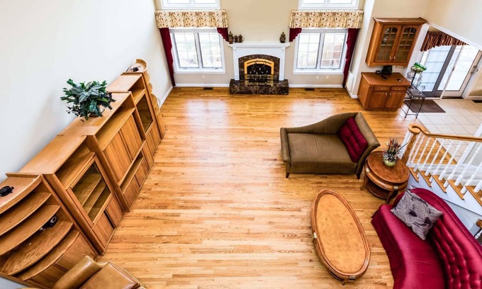 Granger Maison | Luxury home 15 mins to Notre Dame University! (51660)