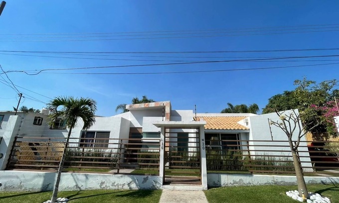 Oaxtepec Appartement | Luxury home in secure subdivision