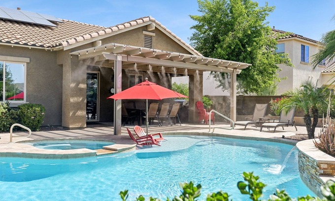 Stratland Shadows Maison | Luxury Home piscine / spa, putting green, table de billard, système de brumisation