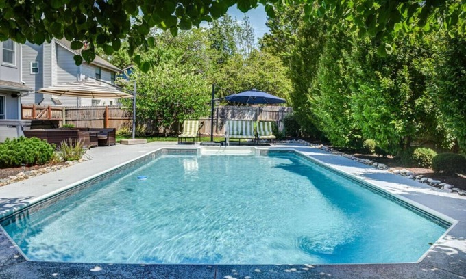 Lenexa Maison | Luxury in Lenexa w/heated pool