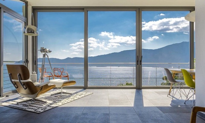 Suna Villa | Luxury Italian Lakes villa with private pool, gym, BBQ, WIFI, views