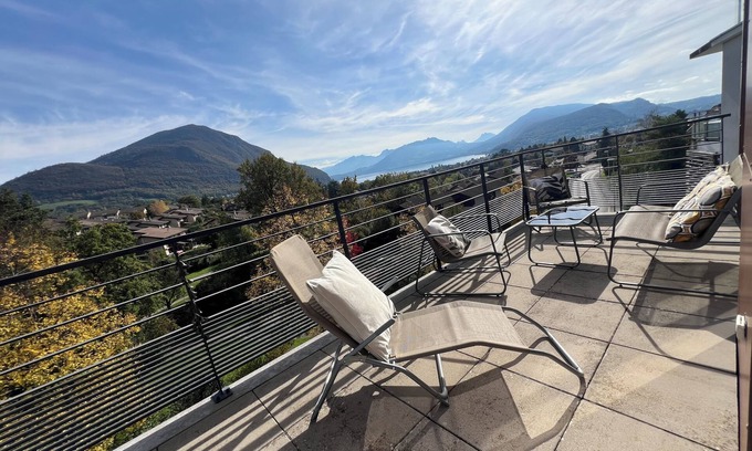 Annecy-le-Vieux Appartement | Appartement standing vue lac