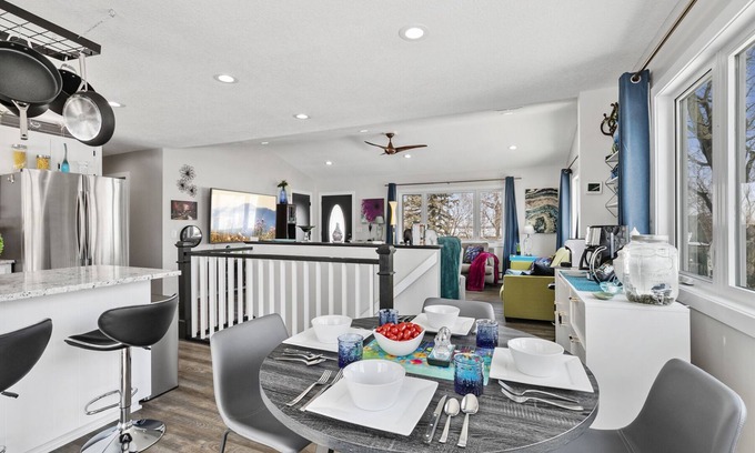 Waconia Maison | Luxury Lake View Waconia Home