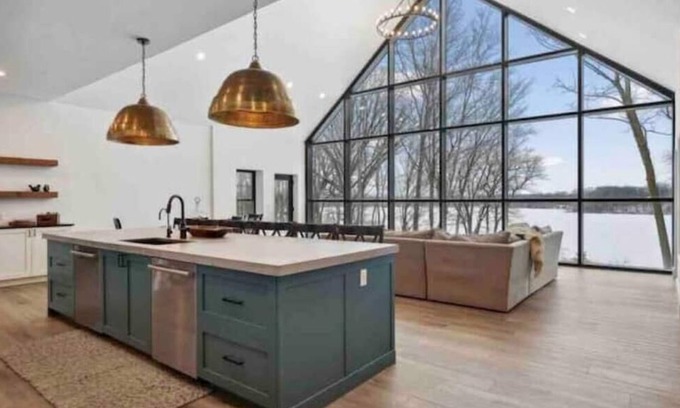 Madison Lake Cabine | Luxury Lakefront Cabin Retreat in Madison Lake MN Sleeps 20 2 secluded acres