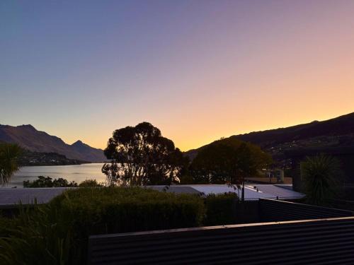 Frankton Maison | Luxury Lakeside Landing