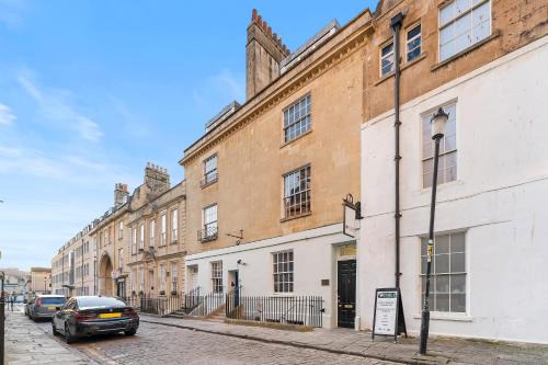Bath City Centre Appartement | Luxury Living in Bath - The Bridgeton - Sleeps 20