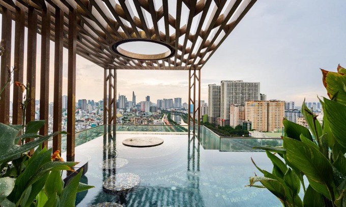District 1 Appartement | Luxury Living in the heart of D1/3BR/Infinity Pool