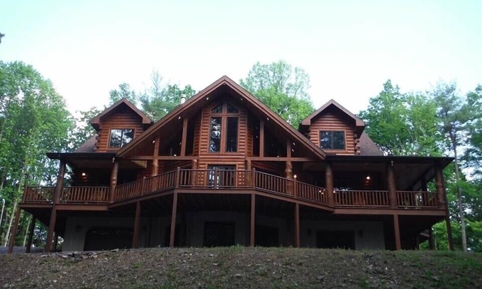 James Creek Cabine | Log Home / Chalet sur une propriété boisée privée de 25 acres - à quelques minutes du lac Raystown