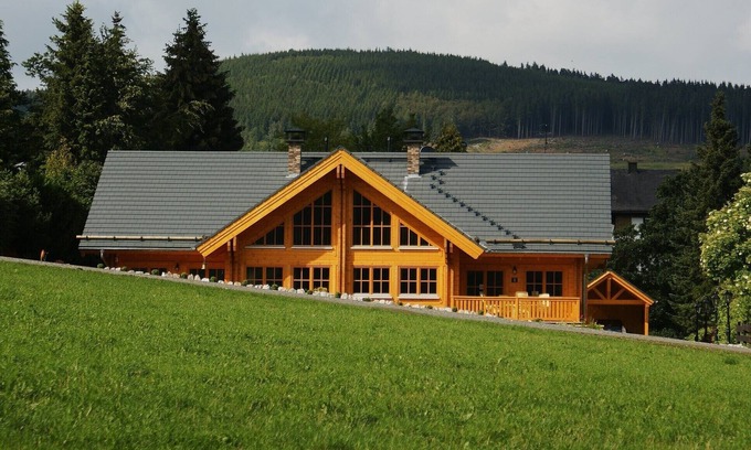 Ortsmitte Maison | Luxury log cabin, right on the K1 ski and mtb. Elevator Willingen, family friendly