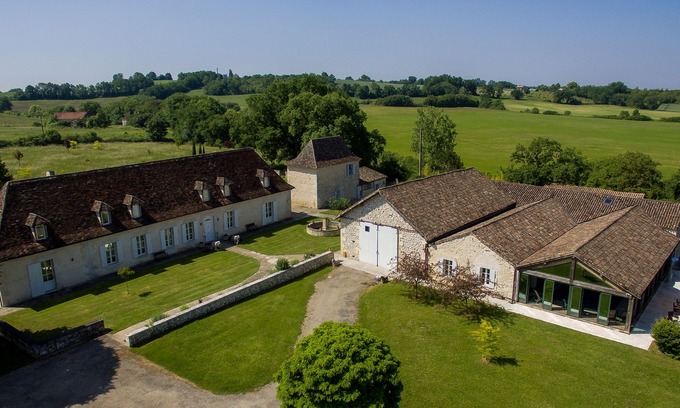 Issigeac Maison | Manoir de luxe à Issigeac pour 22 personnes avec piscine