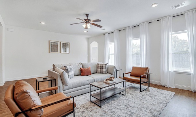 Fort Worth Maison | Luxury Meets Comfort: Your Dream Stay Awaits!