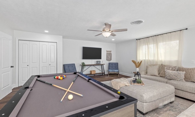 Lake Charles Maison | Luxury Meets Convenience-Your Private Oasis Awaits!