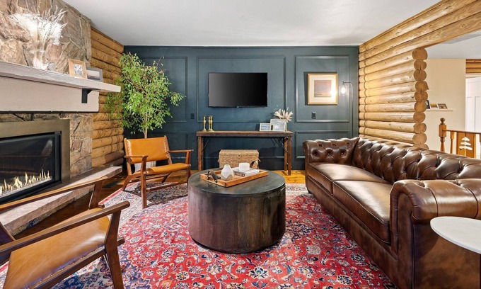 Bellingham Maison | Luxury & Nature's Haven: Architectural Symphony Amidst Serene Bellingham Vistas