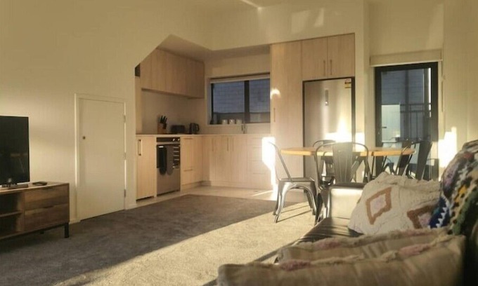 Addington Appartement | *Luxury New 3 Bedroom, 2 Bathroom APT in CBD/ Hagley Park/Hospital. Sleep 6*