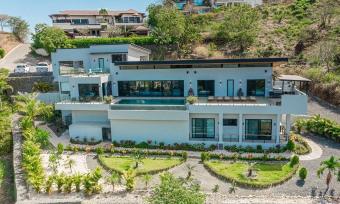 Playa Grande Maison | Luxury new 6 Bedroom Villa with Oceon View and Luxury Finishes -Gated Community