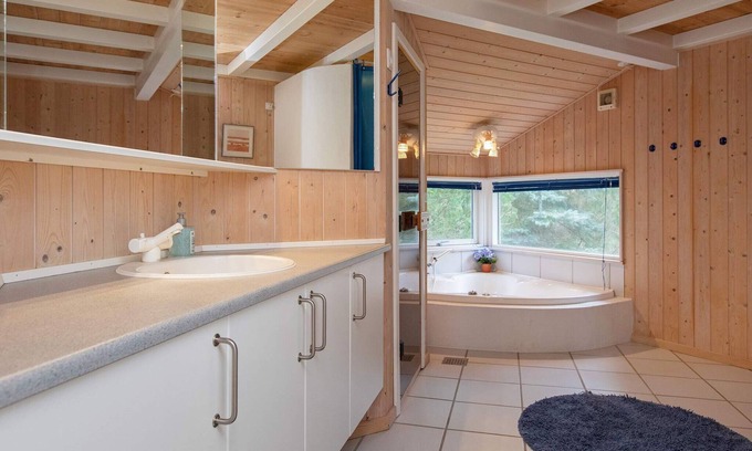 Hoensinge Maison | Refuge tranquille avec jacuzzi et sauna-By Traum