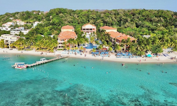 Antoneys Cay Copropriété | Luxury Oceanfront 1 Bedroom Condo w/Free Breakfast No Resort Fee