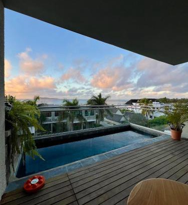 Bain Boeuf Appartement | Luxury Oceanfront Apt with Private Pool - 3BR