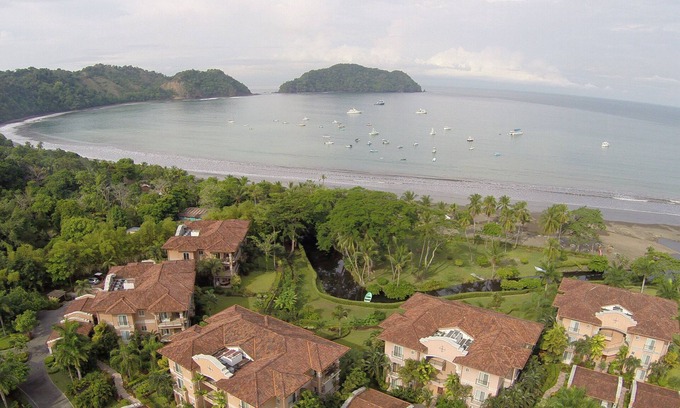 Herradura Copropriété | Condo de luxe face à l'océan Los Suenos surplombant la baie d'Herradura