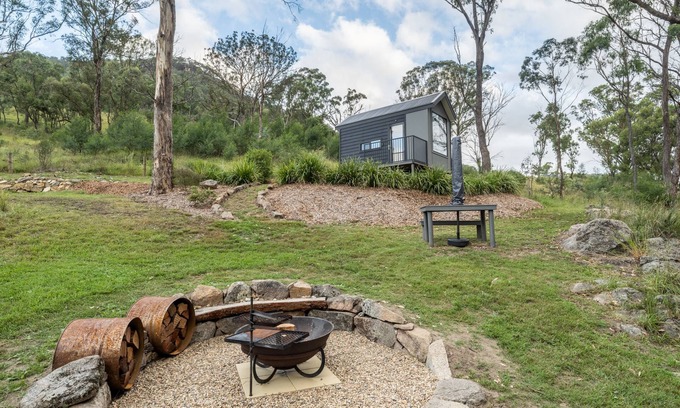 Joadja Cabine | Luxury Off-Grid Tiny House in the beautiful Southern Highlands