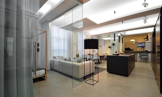 Ludwigsvorstadt-Isarvorstadt Appartement | Luxury Omaruru-Design-Apartment Deluxe