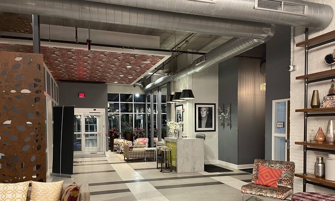 Bloomfield Appartement | Luxury one bedroom apartment with king size bed, and hot tub