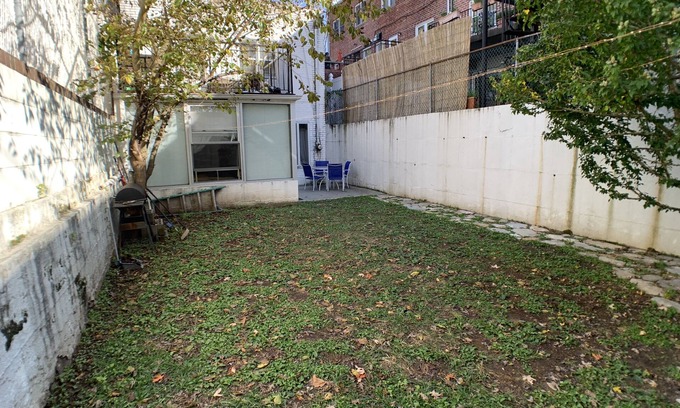 Flatlands Maison | Luxury One bedroom with private garden