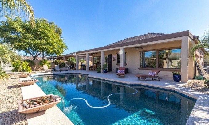 Palm Valley Maison | Maison de luxe avec piscine à Palm Valley!