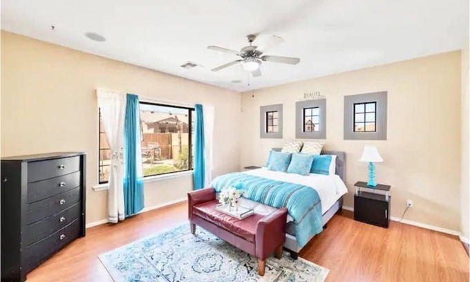 Maricopa Maison | Luxury Paradise Home with 9beds