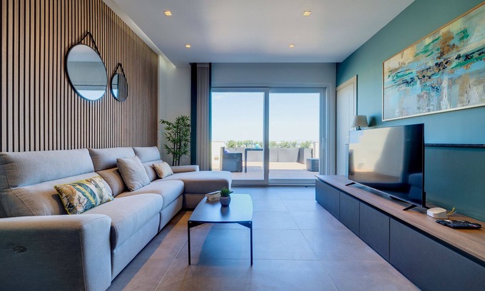 Tal-Ghoqod Appartement | Luxury Penthouse with Terrace and Views