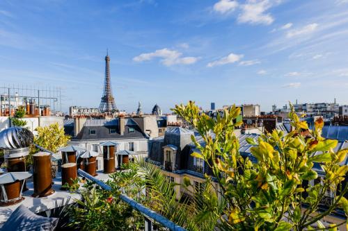 Passy Appartement | Luxury Penthouse Rooftoop Eiffel Tower view - EM02