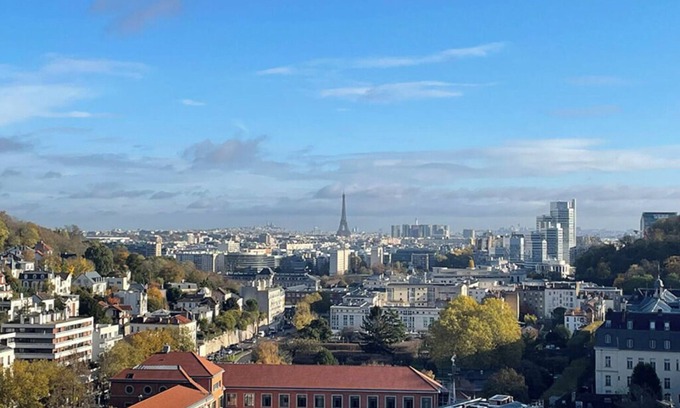 Sevres Appartement | Luxury Penthouse with Eiffel Tower Views, Minutes from the Palace of Versailles